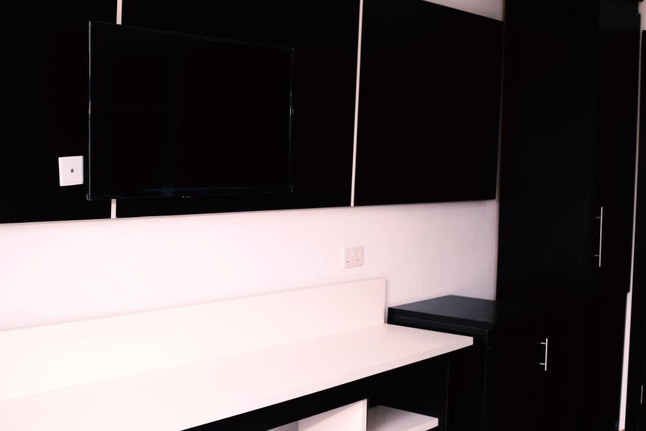 Hotel Capitol Ikeja Luaran gambar