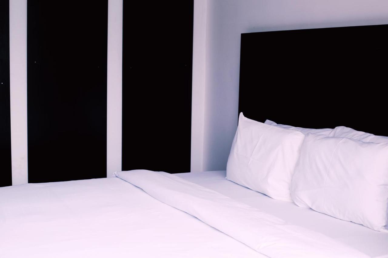 Hotel Capitol Ikeja Luaran gambar