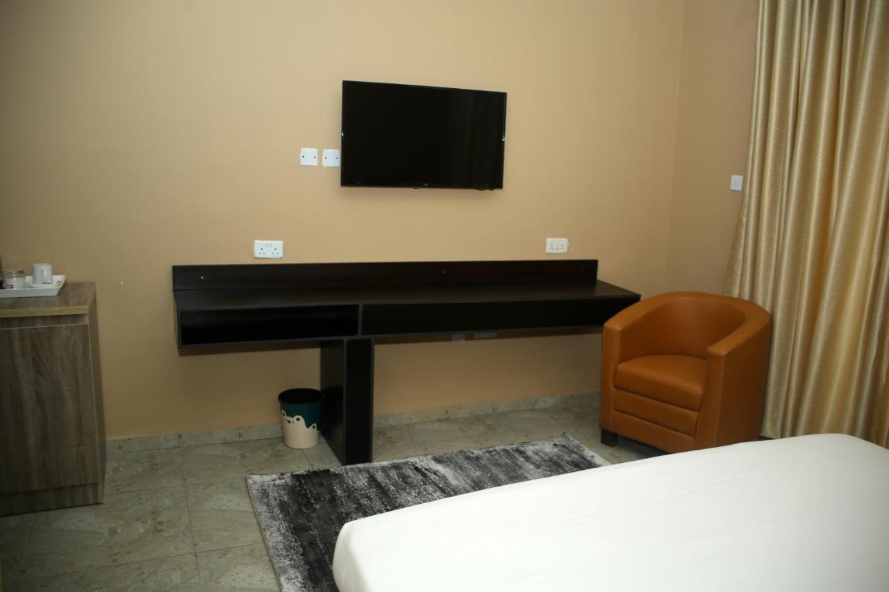 Hotel Capitol Ikeja Luaran gambar