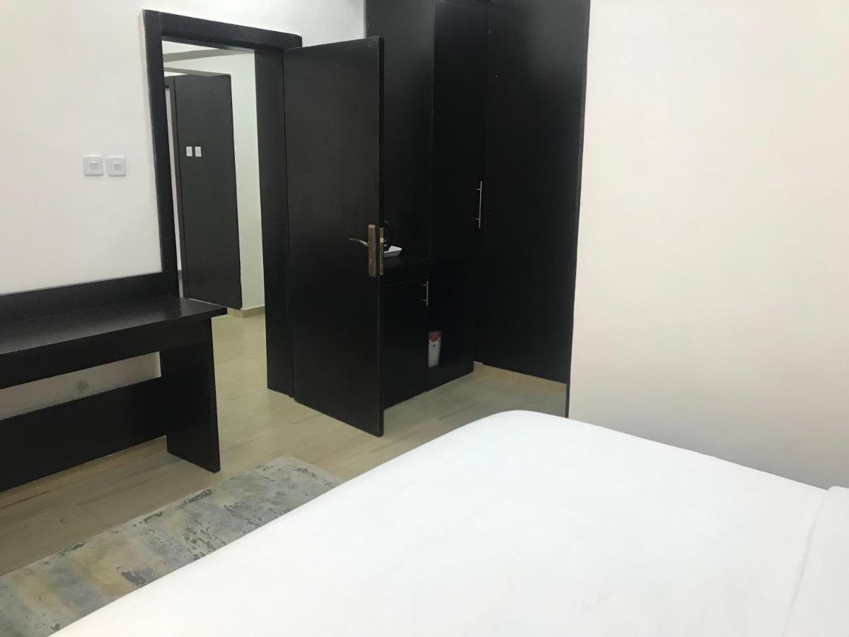 Hotel Capitol Ikeja Luaran gambar