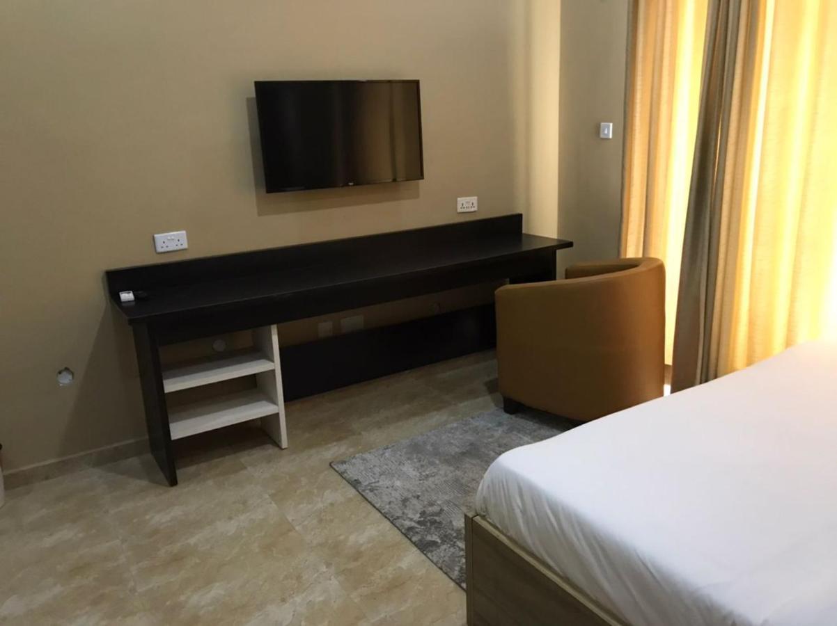 Hotel Capitol Ikeja Luaran gambar