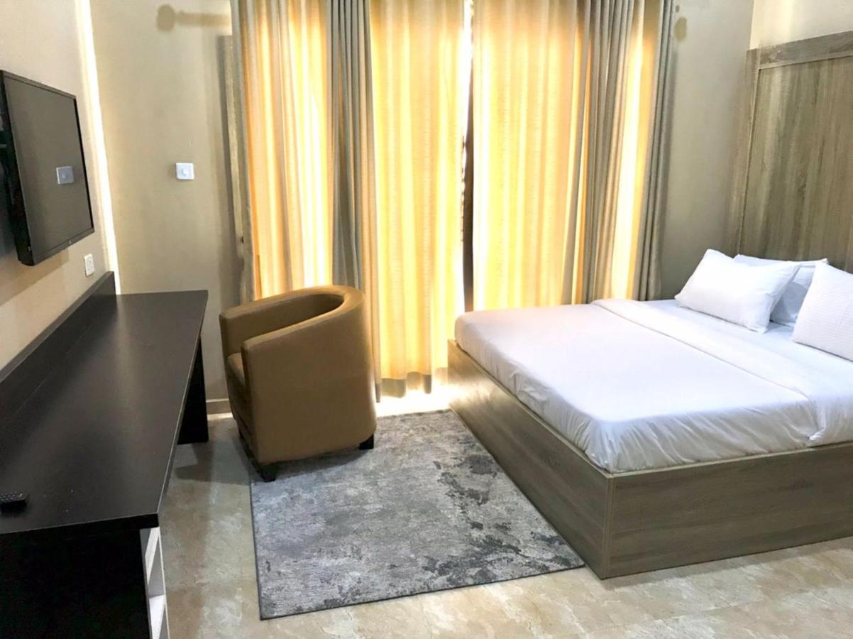 Hotel Capitol Ikeja Luaran gambar