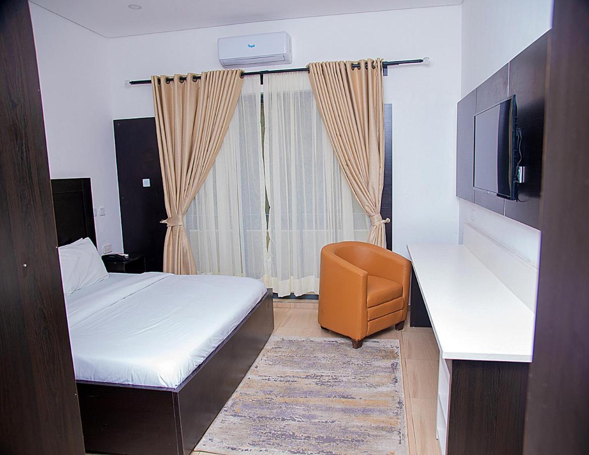 Hotel Capitol Ikeja Luaran gambar