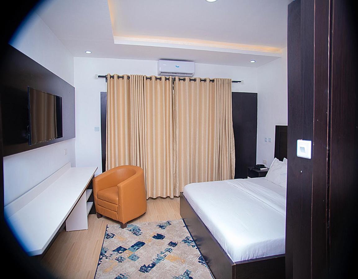 Hotel Capitol Ikeja Luaran gambar