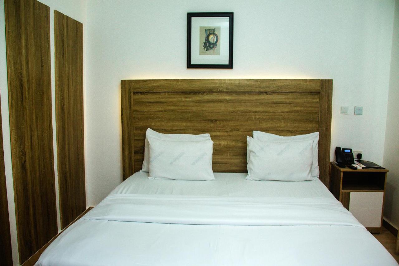 Hotel Capitol Ikeja Luaran gambar