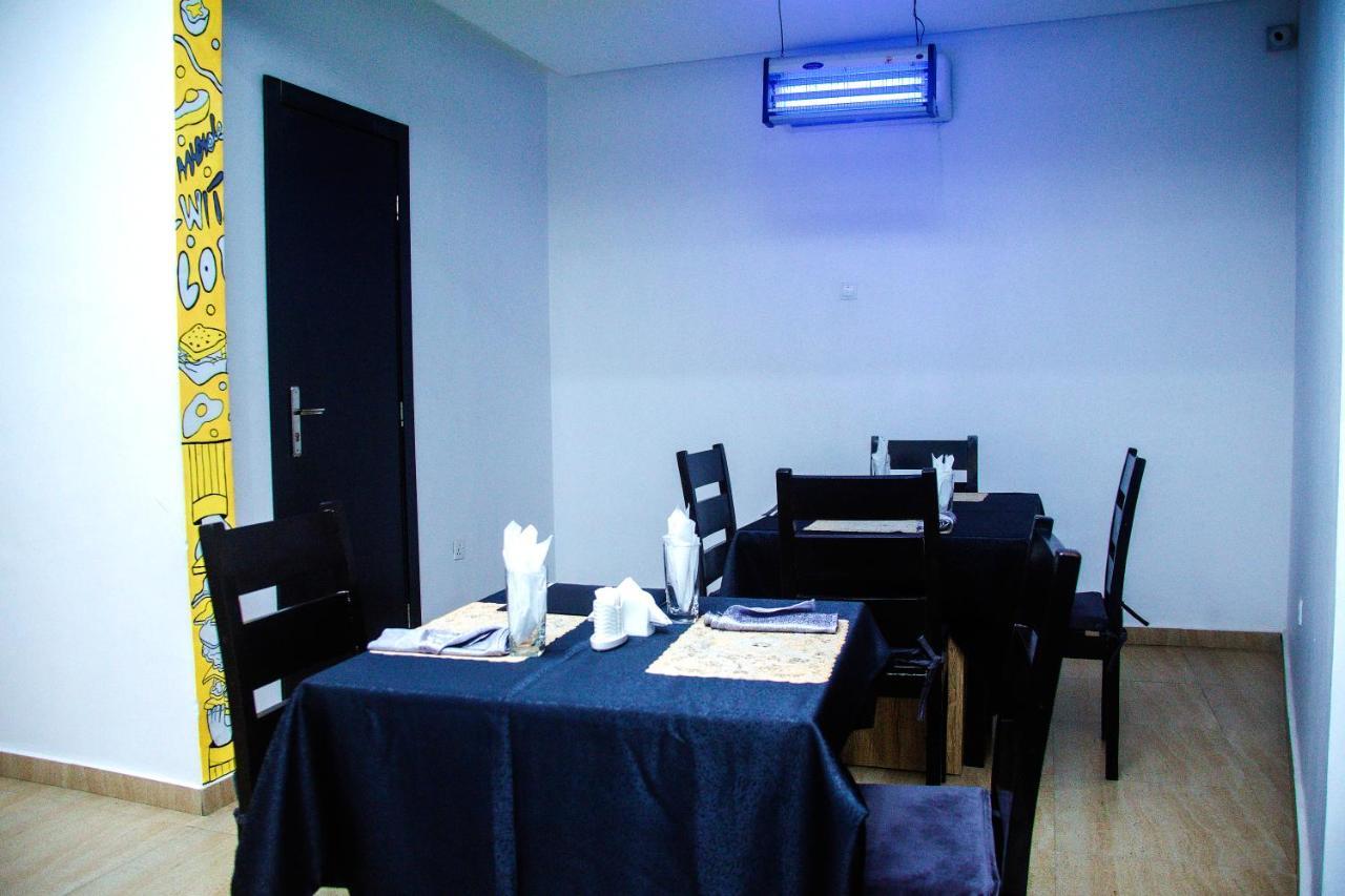 Hotel Capitol Ikeja Luaran gambar