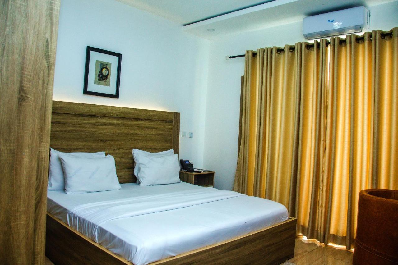 Hotel Capitol Ikeja Luaran gambar