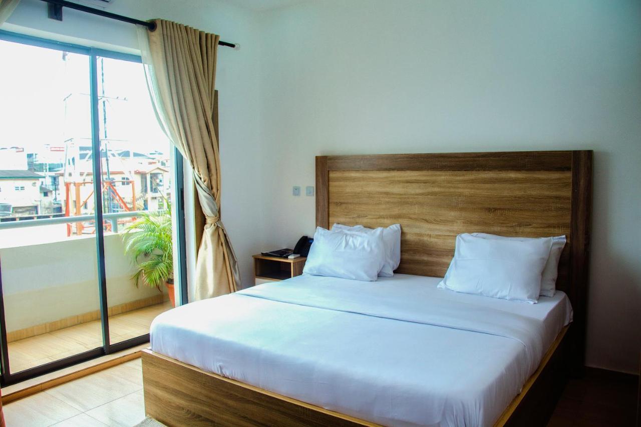 Hotel Capitol Ikeja Luaran gambar