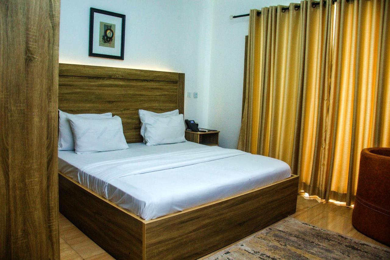 Hotel Capitol Ikeja Luaran gambar