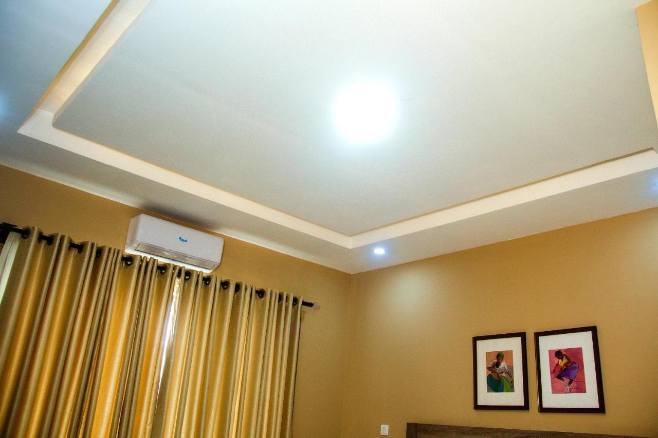 Hotel Capitol Ikeja Luaran gambar